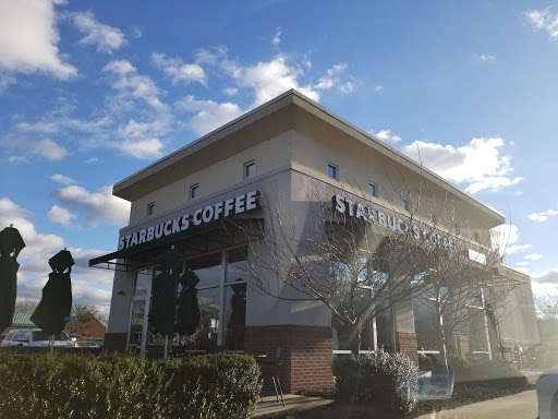 Starbucks, 2096 E County Line Rd, Huntingdon Valley, PA 19006, USA, 