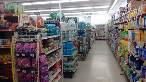 Dollar Store «FAMILY DOLLAR», reviews and photos, 326 N Independence Blvd, Romeoville, IL 60446, USA