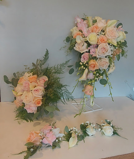 Florist «Auburn Florist», reviews and photos, 325 Southbridge St, Auburn, MA 01501, USA