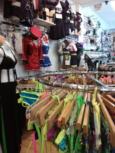 Clothing Store «The Mission Boutique», reviews and photos, 14625 Madison Ave, Lakewood, OH 44107, USA