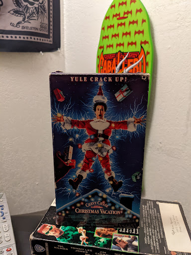 Thrift Store «Neighborhood Thrift Store Distribution Center», reviews and photos, 353 E Olive Ave, Fresno, CA 93728, USA