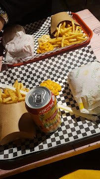 Plats et boissons du Restaurant de hamburgers Big M à Bondy - n°2