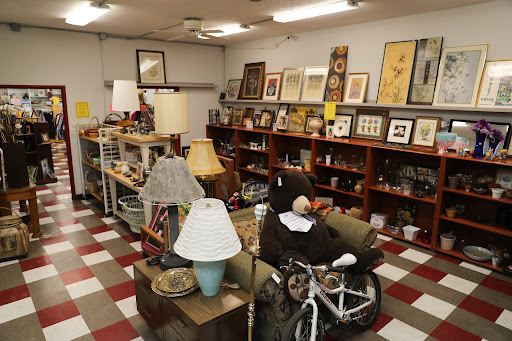 Thrift Store «Lodi House Thrift Store», reviews and photos, 221 W Lodi Ave, Lodi, CA 95240, USA