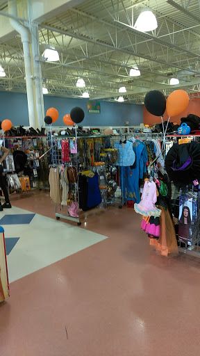Thrift Store «Goodwill - Coon Rapids», reviews and photos, 3071 Coon Rapids Blvd NW, Coon Rapids, MN 55433, USA