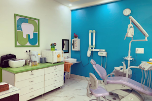 Agarwal Dental Clinic & Orthodontic Centre image