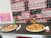 Plats et boissons du Pizzeria LOOK PIZZA à Rochefort - n°18