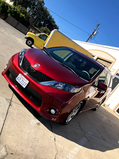 the auto detail guys garage en La Habra