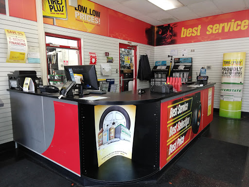 Tire Shop «Tires Plus», reviews and photos, 1917 W Tennessee St, Tallahassee, FL 32304, USA