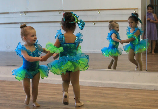 Ballroom «Rhythm & Grace Ballroom Dance Studio», reviews and photos, 15027 Madison Ave, Lakewood, OH 44107, USA