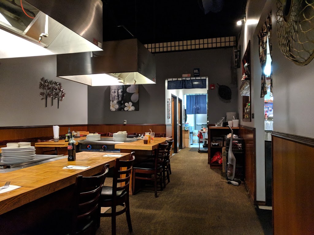 Fuji's Grill & Sushi 98683