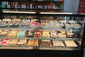 Minhas Bakers & Sweets image