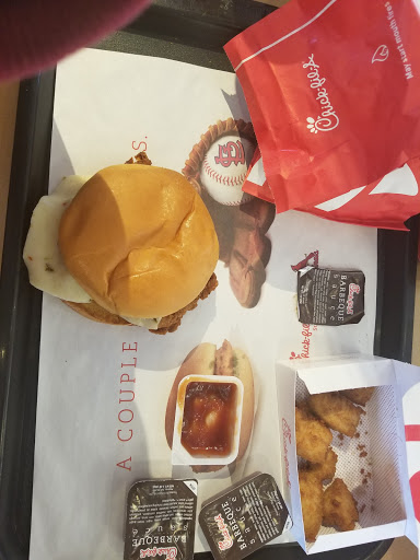 Fast Food Restaurant «Chick-fil-A», reviews and photos, 6180 Mid Rivers Mall Dr, St Peters, MO 63304, USA