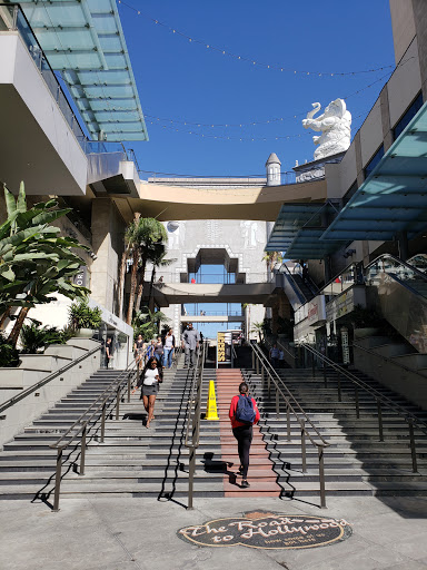 Tourist Attraction «Go Los Angeles Card at LA Visitor Information Center», reviews and photos, 6801 Hollywood Blvd, Los Angeles, CA 90028, USA