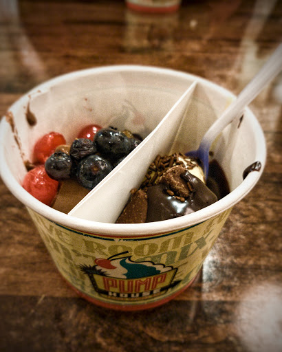 Frozen Yogurt Shop «The Pump House Frozen Yogurt Bar - Grand Rapids», reviews and photos, 2090 Celebration Dr NE #120, Grand Rapids, MI 49525, USA