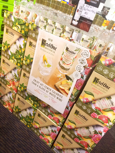 Liquor Store «Camp Creek World Of Beverages», reviews and photos, 3780 Princeton Lakes Pkwy, Atlanta, GA 30344, USA