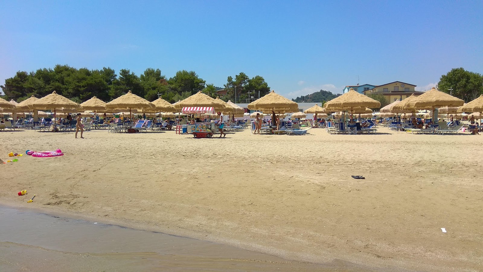 Foto de Spiaggia Montesilvano - recomendado para viajantes em família com crianças