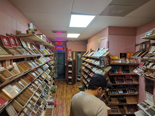 Cigar Shop «Cigar Bundles of Miami Cigar Lounge», reviews and photos, 405 SE 1st Ave, Florida City, FL 33034, USA