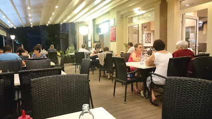 Liget Pizzeria & Restaurant