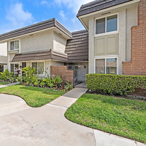 Onyx Homes - All About Orange County image