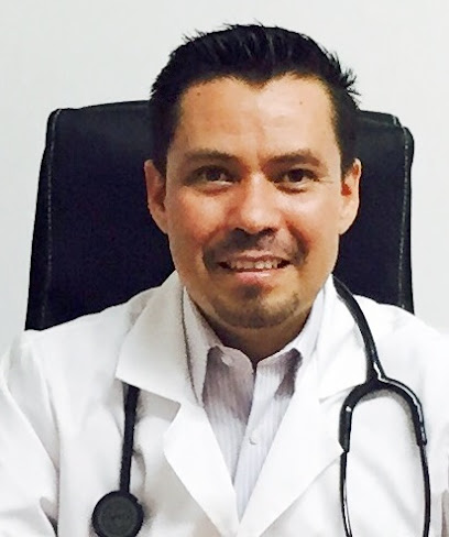 Dr. Yohan Daniel Robles Castillo, Internista