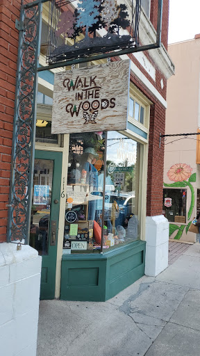 Clothing Store «Walk In the Woods», reviews and photos, 116 W 5th Ave, Mt Dora, FL 32757, USA