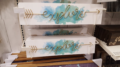 Shopping Mall «Gateway Crossing Shopping Center», reviews and photos, 190 500 W, Bountiful, UT 84010, USA