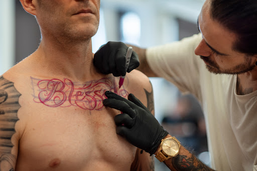 Explore poison ivy tattoo ideas, creative tattoo ideas in Long Beach, available at The Raven and The Wolves