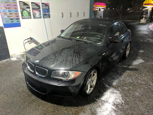 Car Wash «National Pride Car Wash», reviews and photos, 3645 SW Cedar Hills Blvd, Beaverton, OR 97005, USA