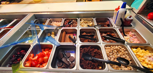 Frozen Yogurt Shop «TartBerry», reviews and photos, 915 SW 9th Ave, Portland, OR 97205, USA