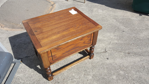 Thrift Store «Show Love Thrift», reviews and photos, 1405 Park Ave, Chico, CA 95928, USA