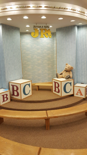 Book Store «Barnes & Noble», reviews and photos, 960 S Colorado Blvd, Glendale, CO 80246, USA