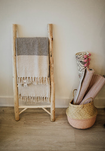 Fashion Accessories Store «Piace Boutique», reviews and photos, 120 E Kirkwood Ave, Bloomington, IN 47408, USA