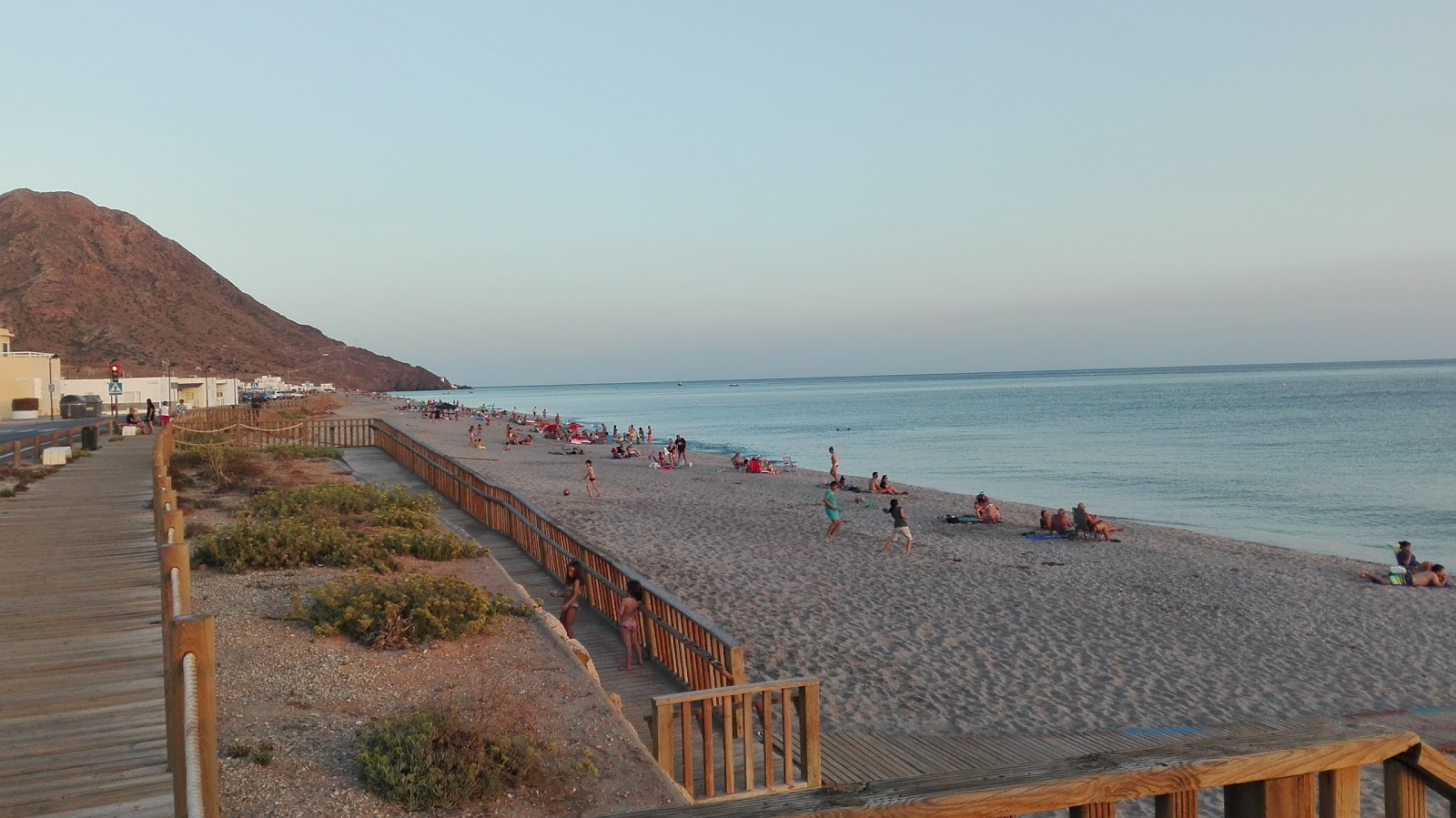 Foto de Playa de Almadraba con bahía mediana