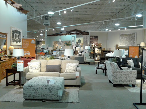 Furniture Store «Ashley HomeStore», reviews and photos, 2451 S Randall Rd, Algonquin, IL 60102, USA