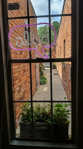 Birmingham Wine, 588 N Old Woodward Ave, Birmingham, MI 48009, USA, 