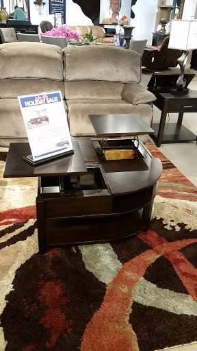 Furniture Store «Rooms To Go Furniture Store - Daytona Beach», reviews and photos, 2375 W International Speedway Blvd, Daytona Beach, FL 32114, USA