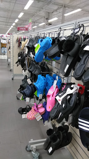 Clothing Store «Burlington Coat Factory», reviews and photos, 9189 E Indian Bend Rd, Scottsdale, AZ 85250, USA