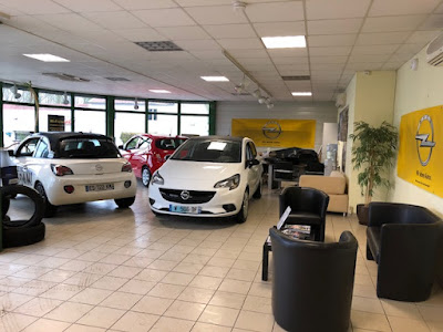 CARROSSERIE MILLESIME Opel à Tonnerre