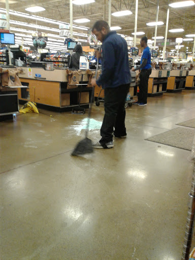 Shopping Mall «Speedway Super Center», reviews and photos, 6020 Crawfordsville Rd, Speedway, IN 46224, USA