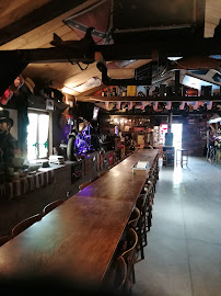 Atmosphère du Café et restaurant de grillades Country Saloon à Cistrières - n°13