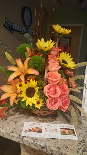 Florist «Dazzling Florist», reviews and photos, 909 West St, Annapolis, MD 21401, USA