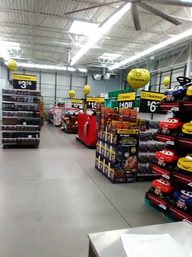 Department Store «Walmart Supercenter», reviews and photos, 305 10th St, Floresville, TX 78114, USA