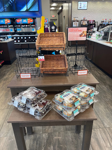 Convenience Store «Circle K», reviews and photos, 1821 E 151st St, Carmel, IN 46033, USA