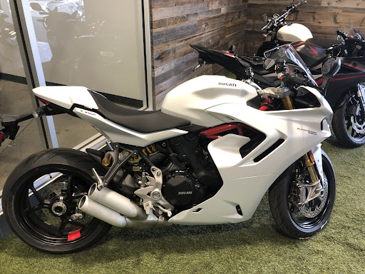 Motorcycle Dealer «Indian Motorcycle of Scottsdale», reviews and photos, 8420 E Butherus Dr, Scottsdale, AZ 85260, USA