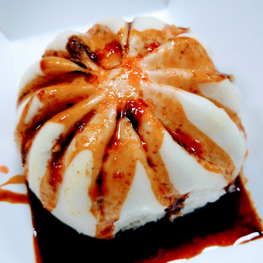 Shopping Mall «Seminole Square Shopping Center», reviews and photos, 200 Zan Rd, Charlottesville, VA 22901, USA