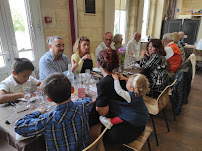 Atmosphère du Restaurant français Restaurant Les Griffons à Bassens - n°6