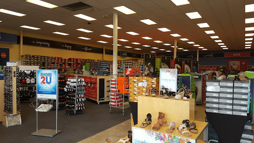 Shoe Store «Shoe Carnival», reviews and photos, 4636 S Scatterfield Rd, Anderson, IN 46013, USA