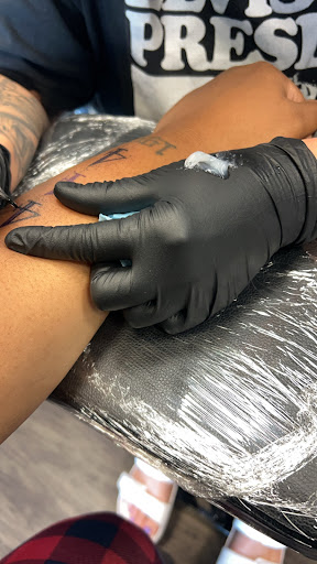 Explore women's collarbone tattoo ideas, creative tattoo ideas in Spokane, available at 143 Tattoo Parlor