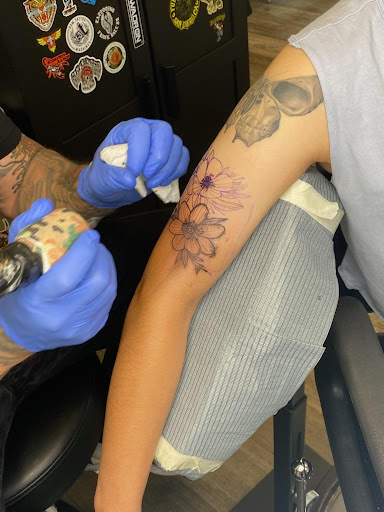 Explore ideas de tattoo para hombres, creative tattoo ideas in Covina, available at Covina tattoo co.