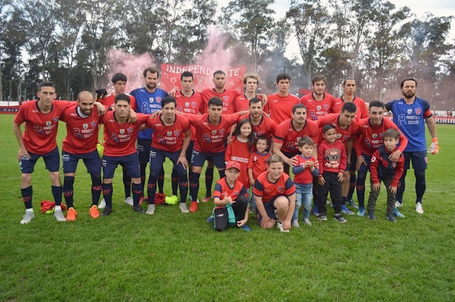 Club Atletico Independiente Trinidad - Flores